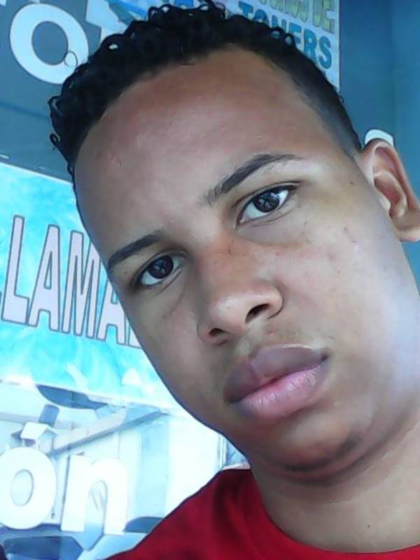 Date this hard body Dominican Republic man Monchy from Santo Domingo DO17983