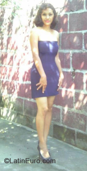 Date this gorgeous Honduras girl Larissa from San Pedro Sula HN912
