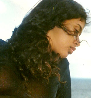 Date this voluptuous Brazil girl Geisa from Sao Paulo BR8478