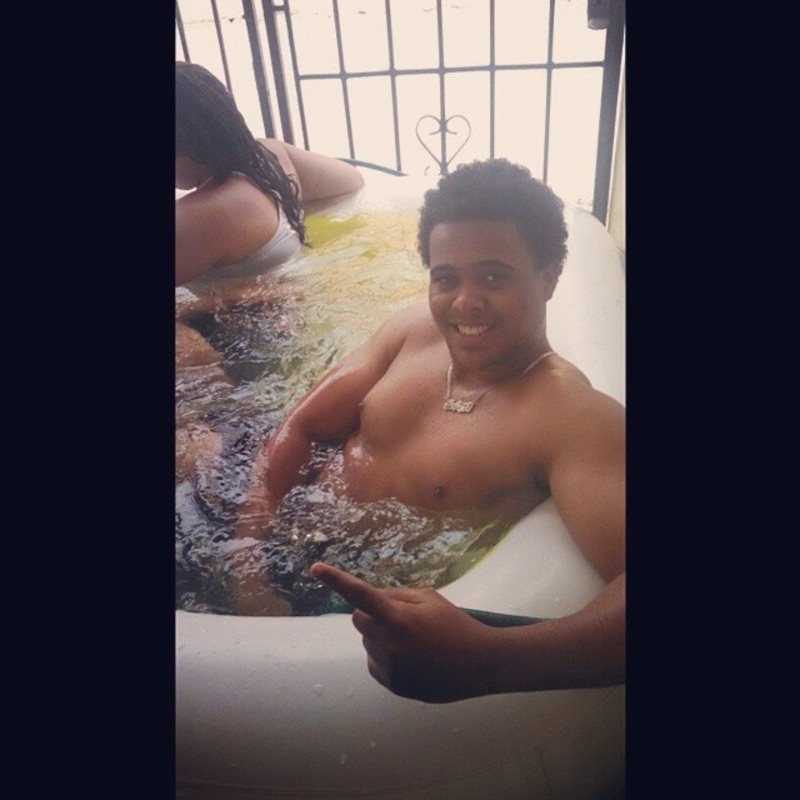 Date this hard body Dominican Republic man Yoel from Santiago DO18375