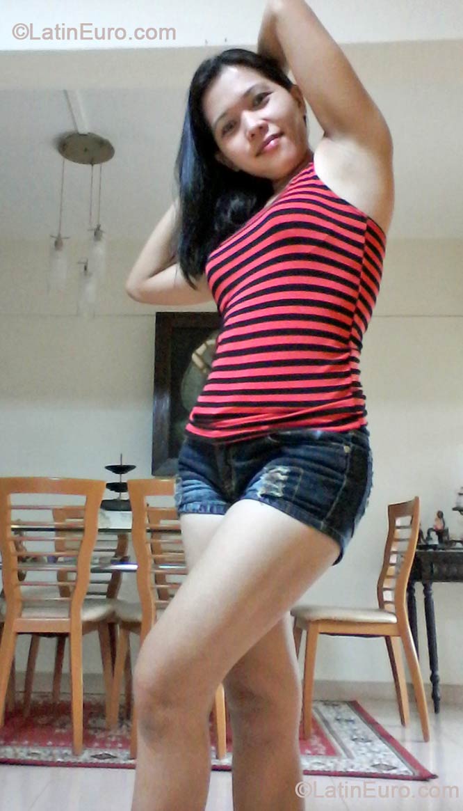 Date this nice looking Philippines girl Leonora from Maasin PH617
