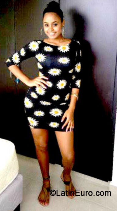 Date this young Panama girl Rosemary from Panama City PA405