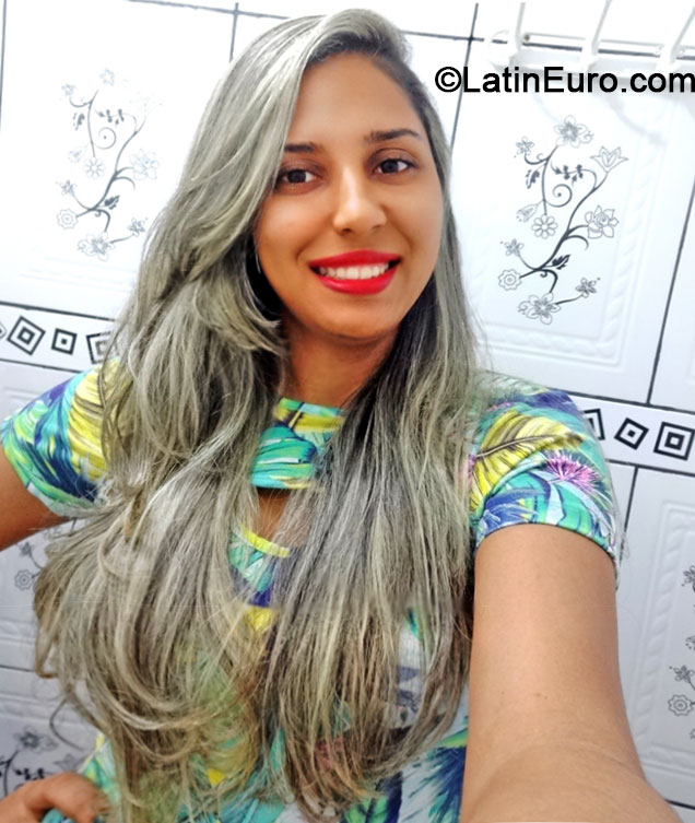 Date this exotic Brazil girl Erica from Ilheus BR8704