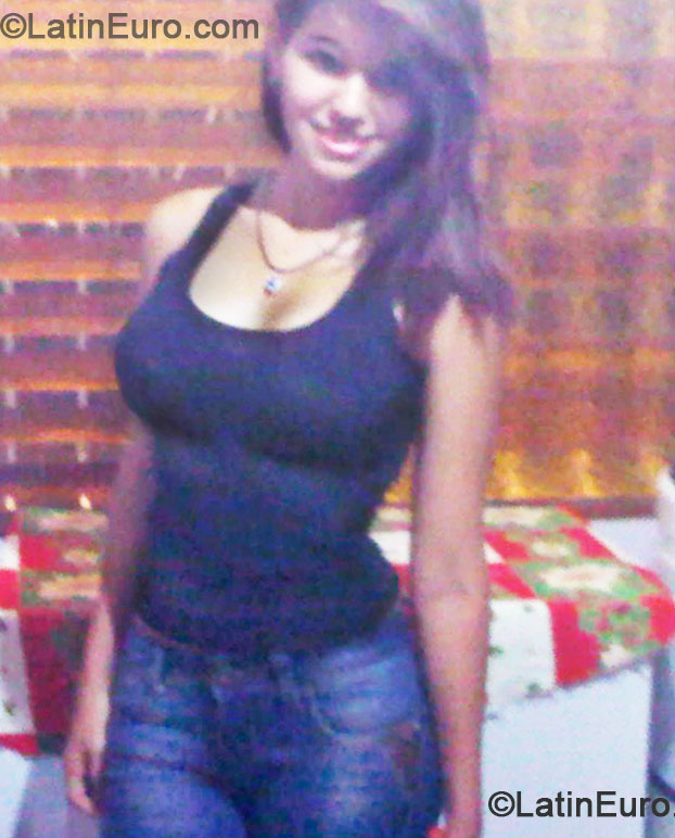 Date this tall Venezuela girl Vanessa from Anaco VE186