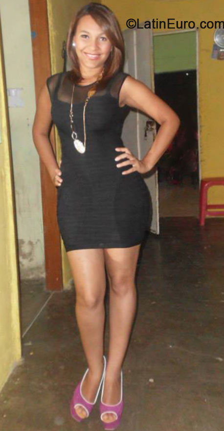 Date this hot Venezuela girl Vanessa from Maracaibo VE190