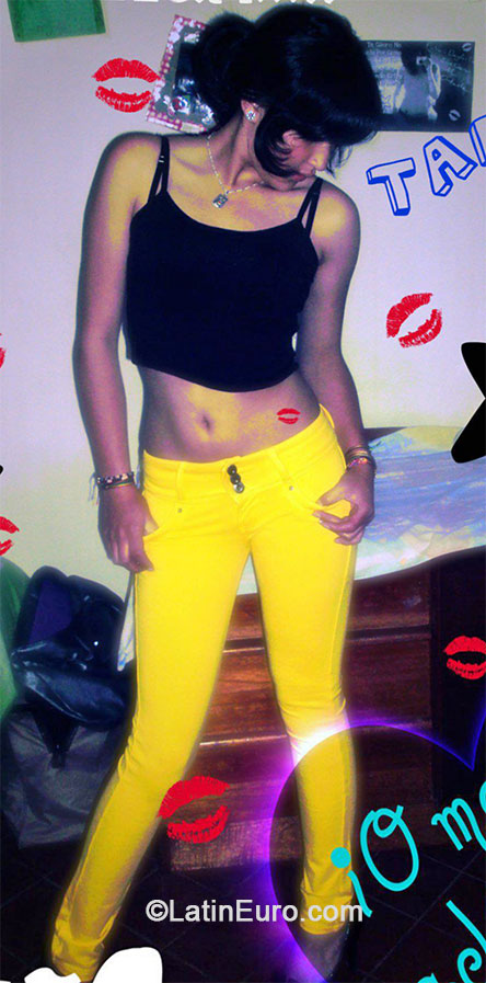 Date this cute Peru girl Paola from Cusco PE955