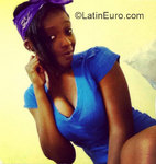 nice looking Jamaica girl Lesa from Kingston JM1627