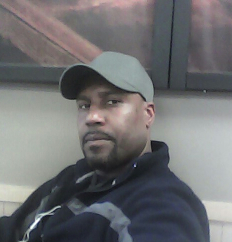 Date this lovely United States man Kron from Boston US14994