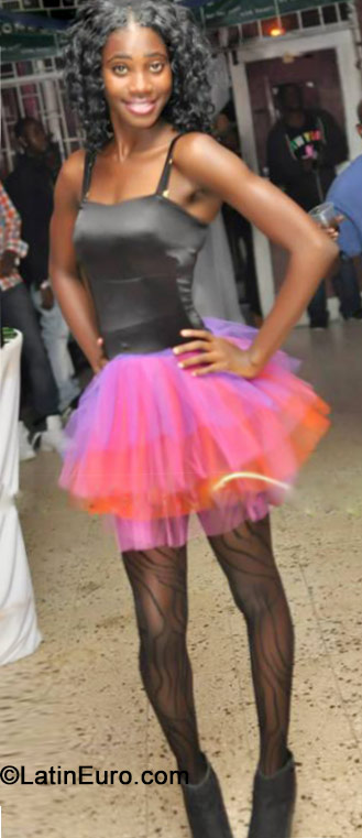 Date this sultry Jamaica girl Simone from Kingston JM1950