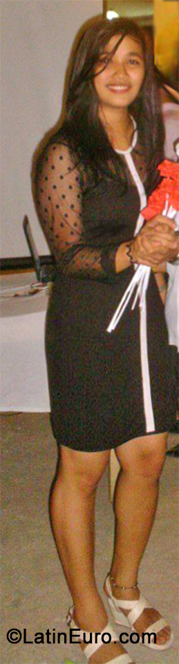 Date this exotic Philippines girl Yen from Cebu City PH655