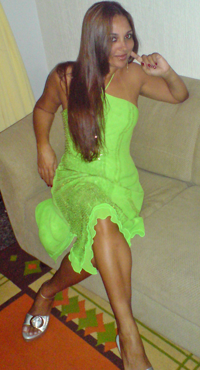 Date this stunning Brazil girl Rosa from Fortaleza BR8865