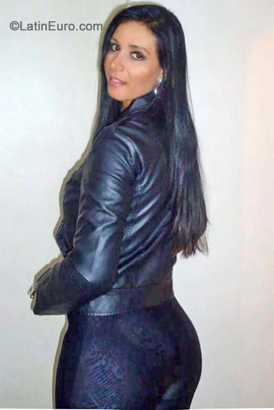 Date this attractive Brazil girl Ildede from Fortaleza BR8892