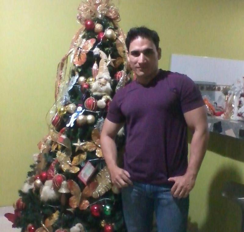 Date this foxy Colombia man Johan from Bogota Dc CO15671