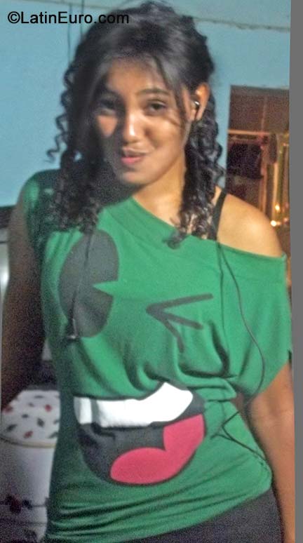 Date this sultry Brazil girl Hortencia from Petrolina BR8921