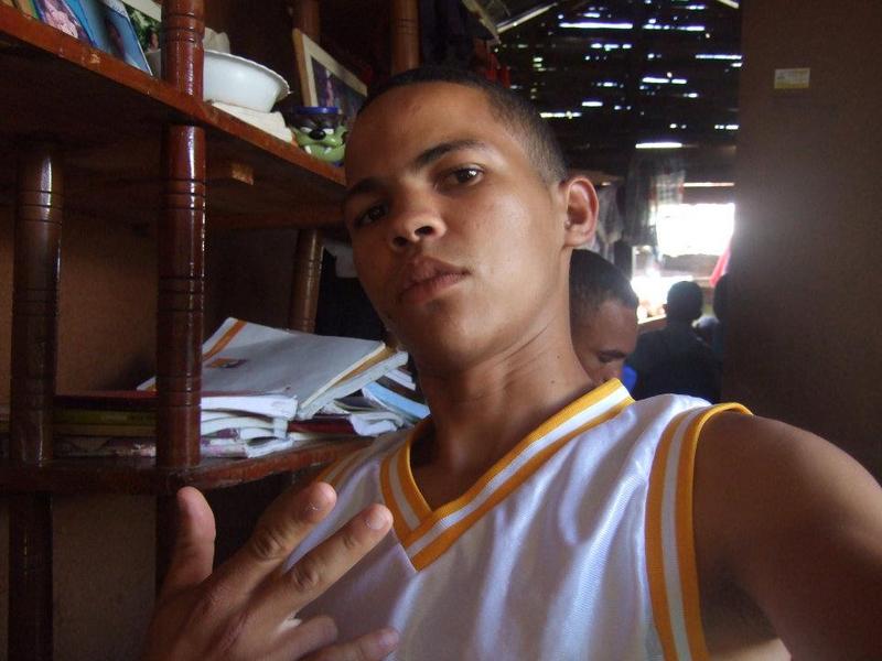 Date this delightful Dominican Republic man Freddy elia from Santiago DO19711