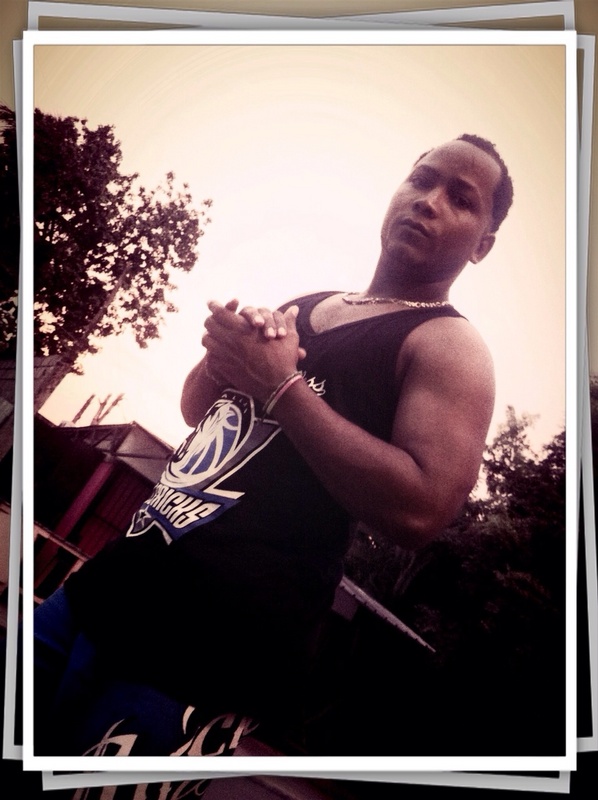 Date this gorgeous Dominican Republic man Gustavo from Santo Domingo DO19903