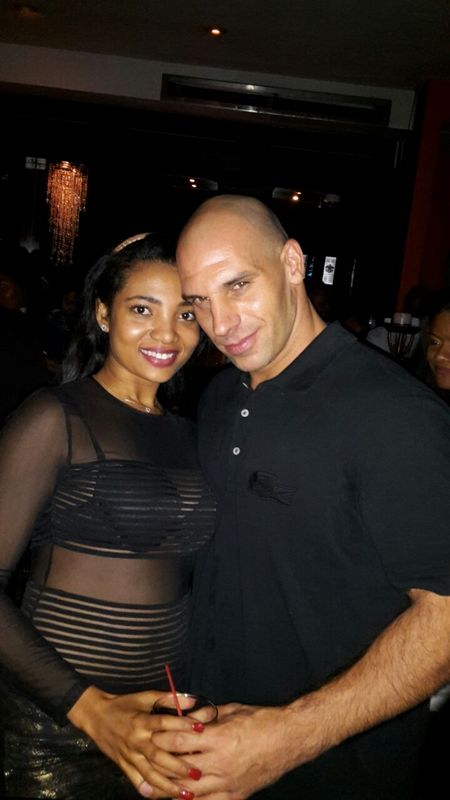 Date this stunning Panama girl Americano from Panama PA463