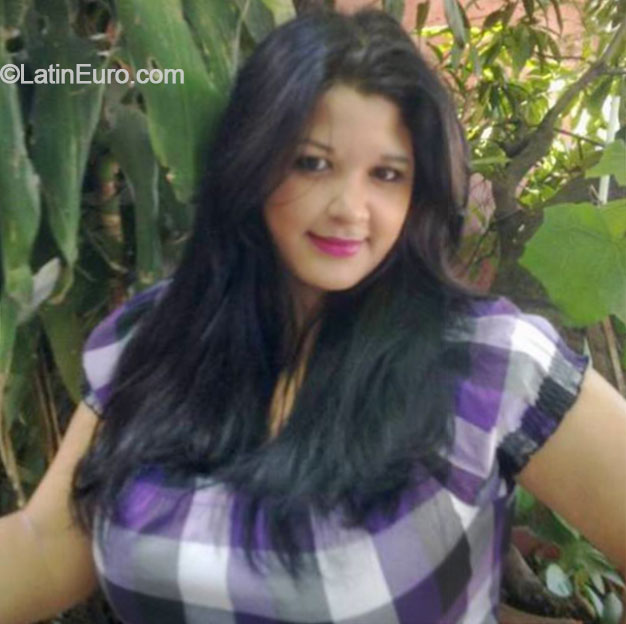 Date this good-looking Honduras girl Susan from Tegucigalpa HN1218