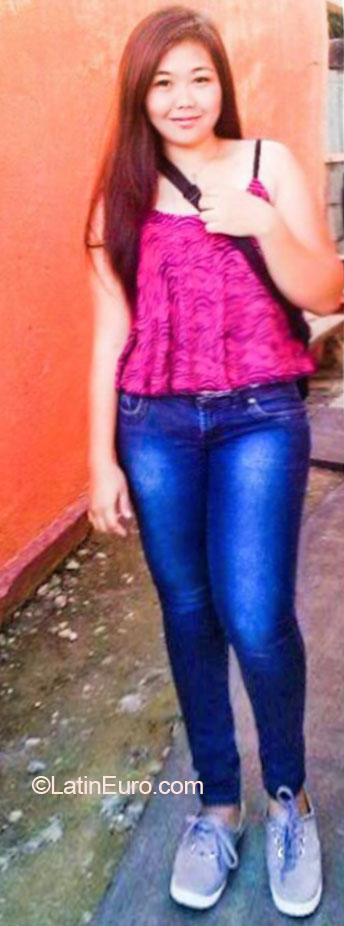 Date this gorgeous Philippines girl Samantha from Cagayan De Oro City PH711