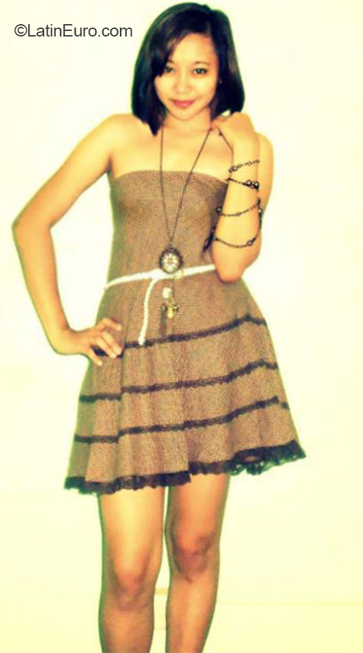 Date this athletic Philippines girl Nhala - Rose from Bocolod PH718