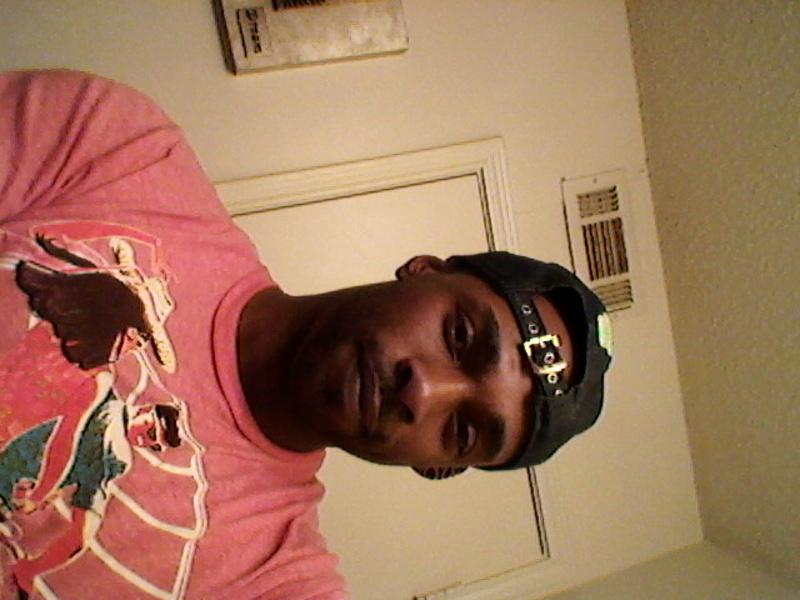 Date this tall United States man Jerrett from Atlanta US15632