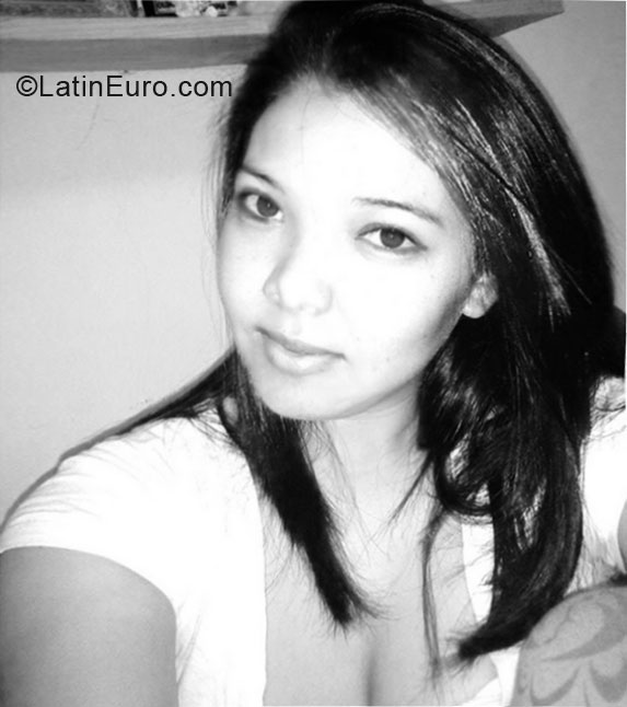 Date this sensual Honduras girl Fabiola from Tegucigalpa HN1273