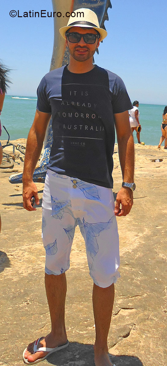 Date this gorgeous Brazil man Lucas from Belo Horizonte BR9119
