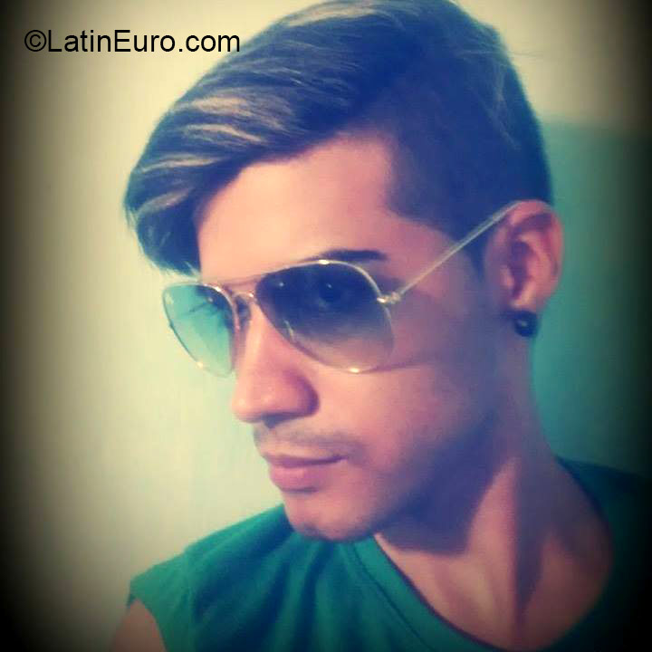 Date this delightful Brazil man Jefferson from Campina Grande BR9213