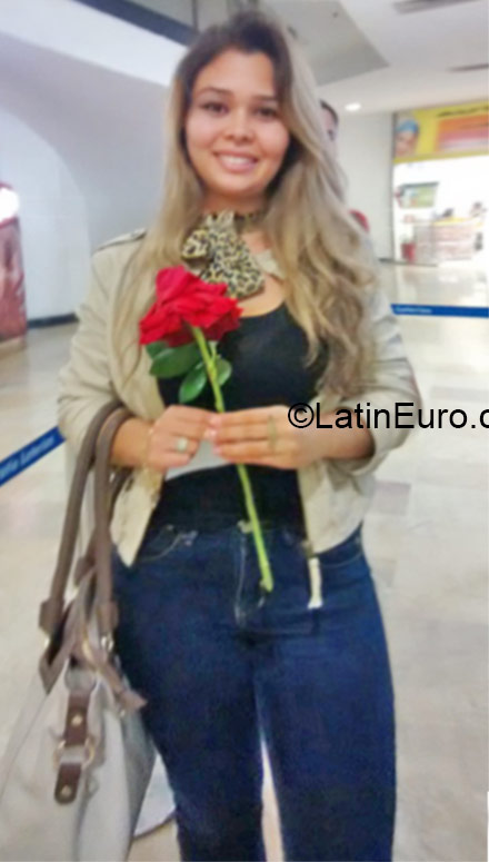 Date this sultry Brazil girl Audi from Brasilia BR9224