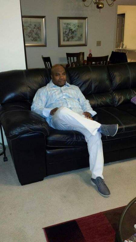 Date this voluptuous United States man Christopher from Gastonia US16024