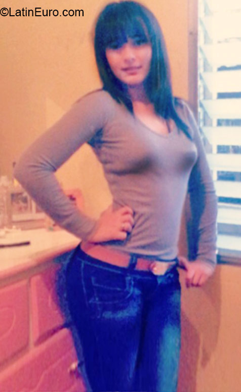 Date this gorgeous Honduras girl Keylen from Tegucigalpa HN1539