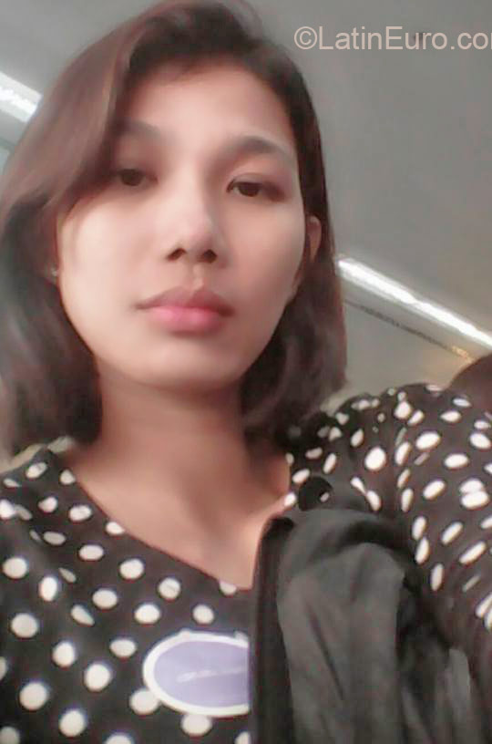 Date this passionate Philippines girl Mary Anne from San Pablo PH795