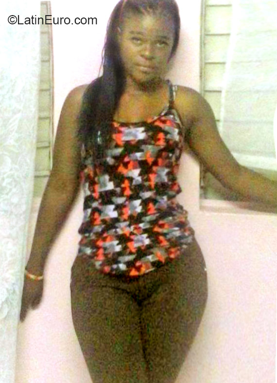 Date this delightful Jamaica girl Terica from Kingston Jamaica JM2106