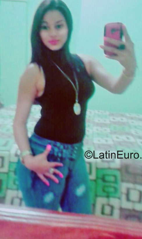 Date this beautiful Honduras girl Dani from San Pedro Sula HN1633