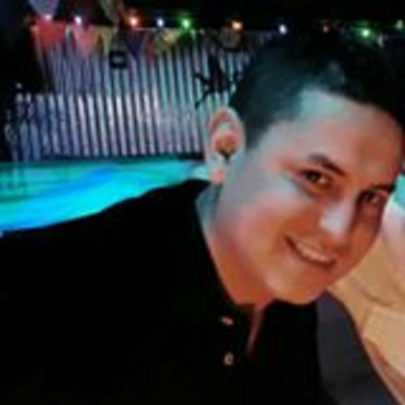 Date this voluptuous Colombia man Ivanbernal1983 from Villavicencio CO17883