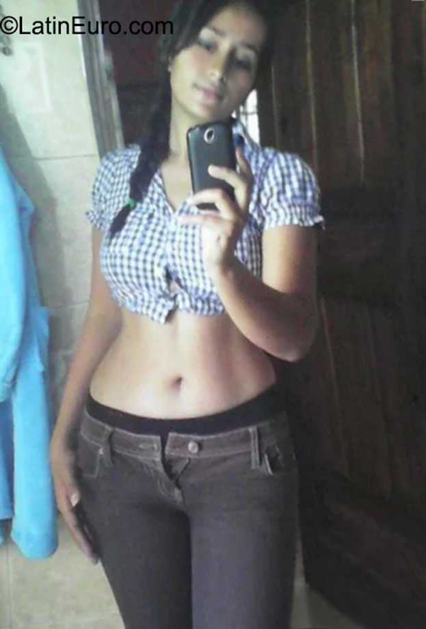 Date this georgeous Honduras girl Mileidy from El Progreso HN1664