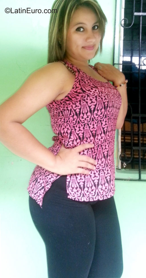 Date this tall Honduras girl Alicia from San Pedro Sula HN1695