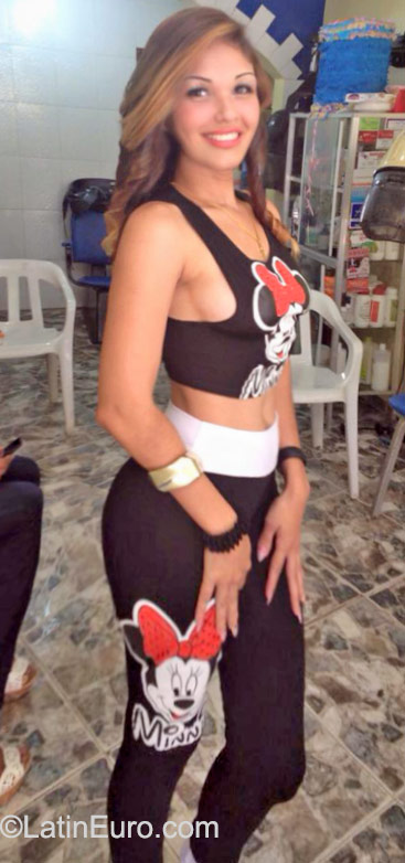 Date this good-looking Dominican Republic girl Yani from Bonao DO23261