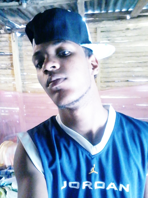 Date this nice looking Dominican Republic man Willy daniel from Puerto Plata DO23504