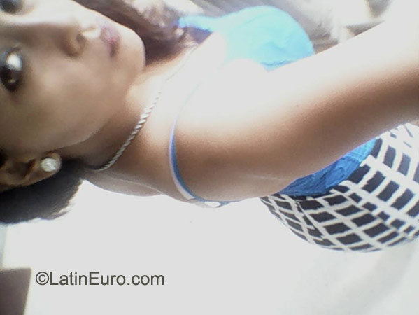 Date this gorgeous Honduras girl Rousy from El Progreso HN1780