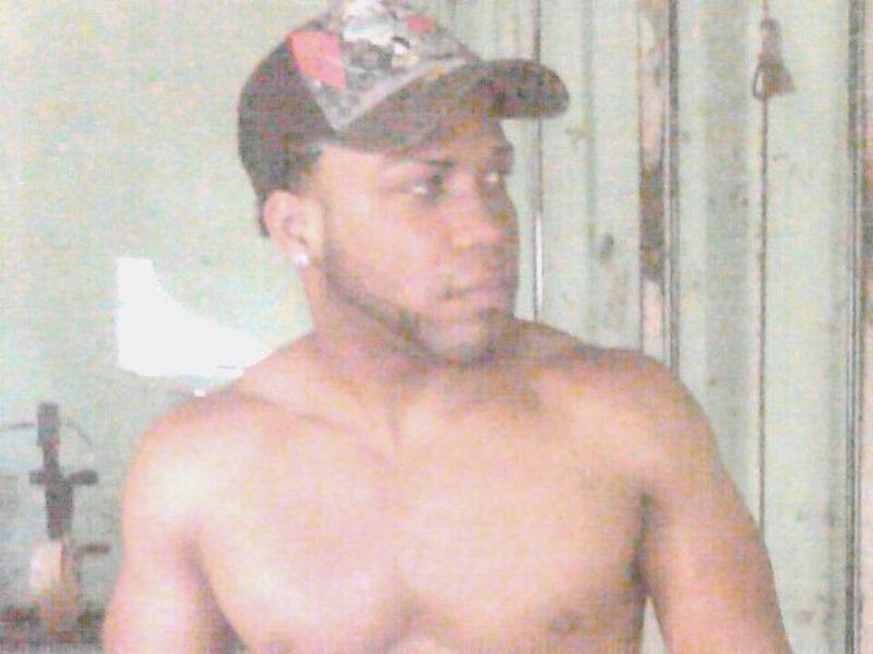 Date this happy Dominican Republic man Maik from Santo Domingo DO23685
