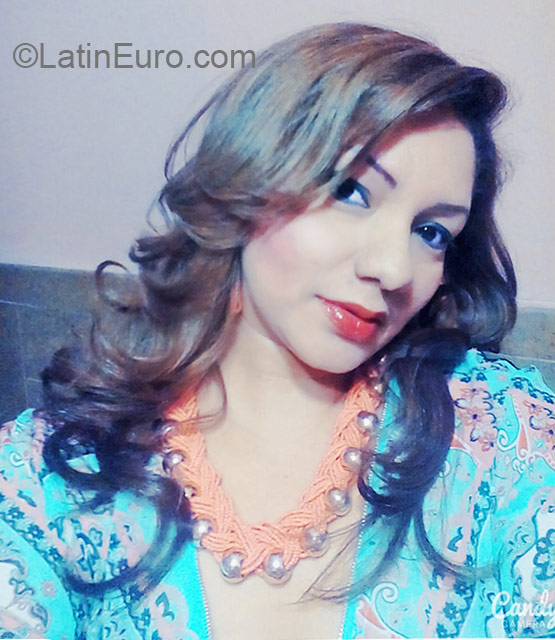 Date this nice looking Honduras girl Janeth from San Pedro Sula HN1969