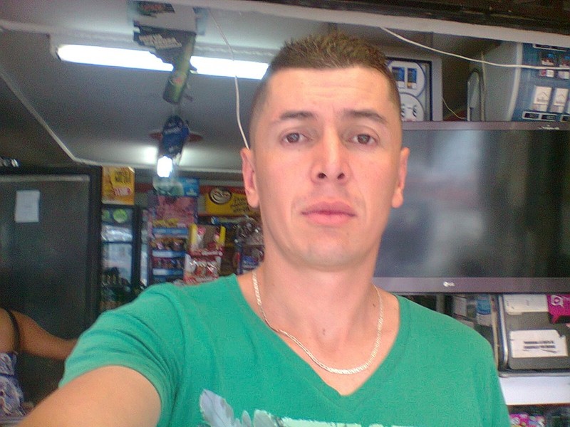 Date this passionate Colombia man Victor from Pereira CO18293