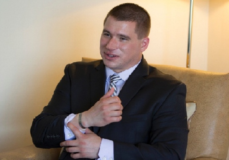 Date this nice looking United States man Gary from Fort Knox US16735