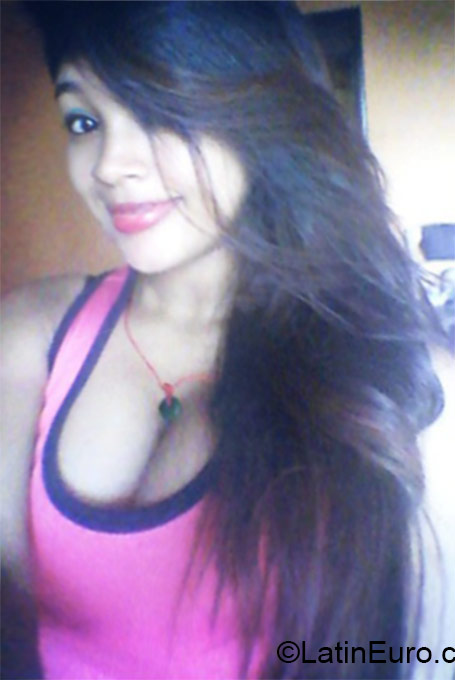 Date this athletic Panama girl Aida from Panama City PA775