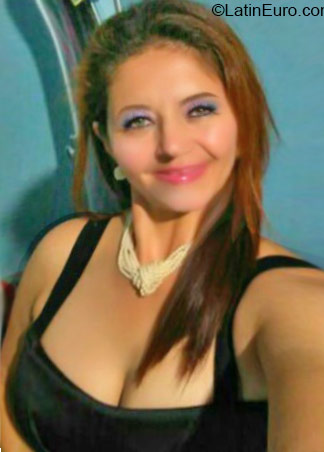 Date this lovely Honduras girl Yessy from Santa Barbara HN1868