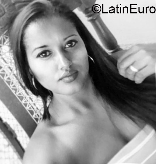 Date this lovely Honduras girl Liza from Juticalpa HN1921