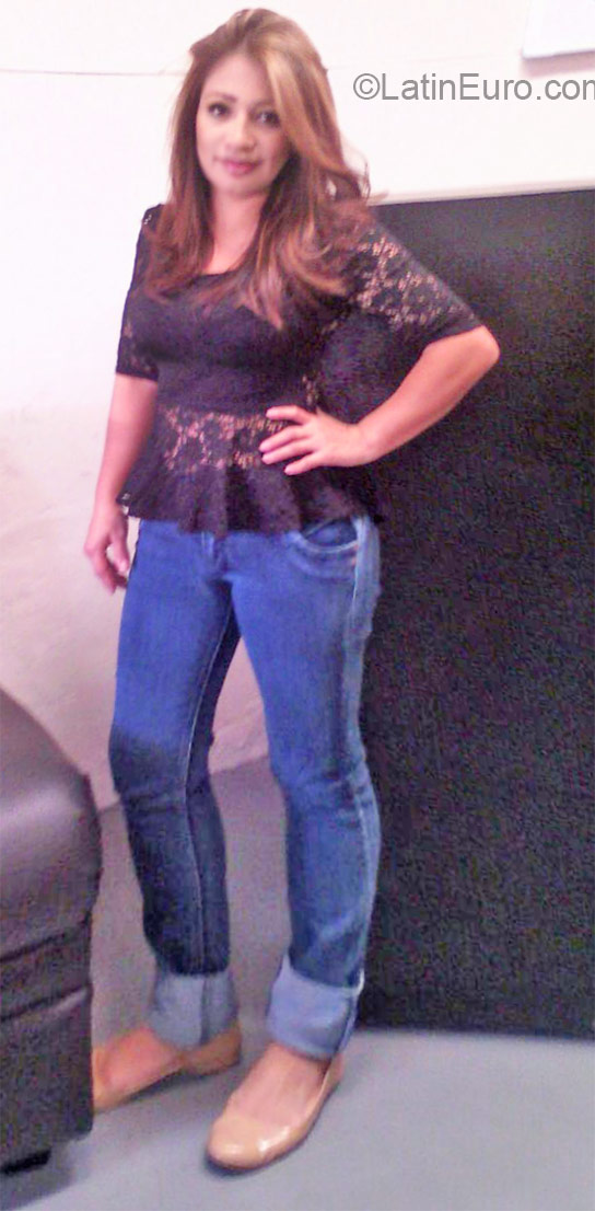 Date this pretty Honduras girl Mabel from Tegucigalpa HN1922
