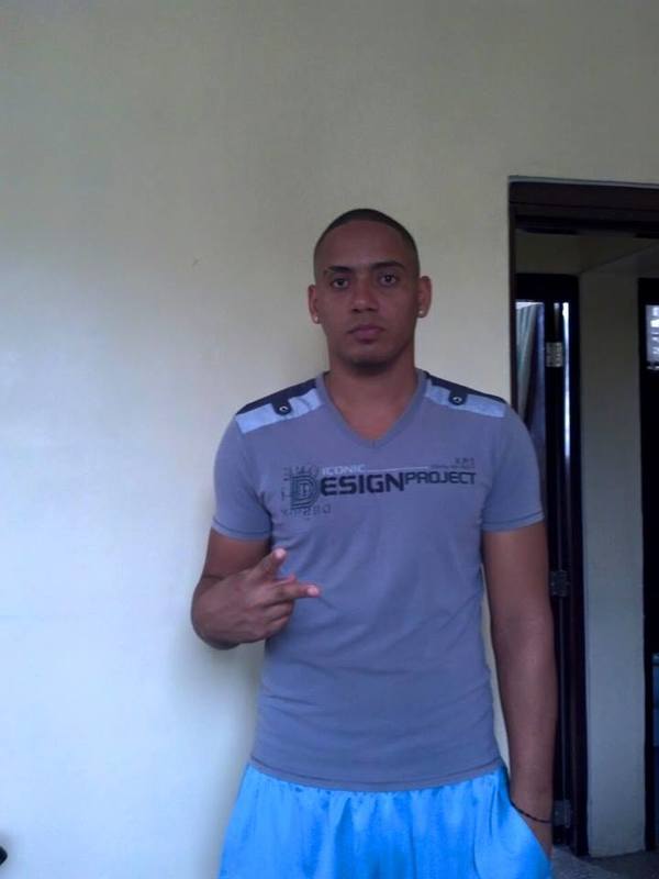 Date this nice looking Dominican Republic man Jose erlin from Santiago DO24548