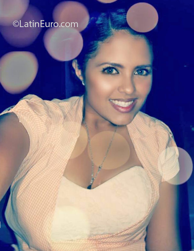 Date this tall Panama girl Michelle from Panama City PA848